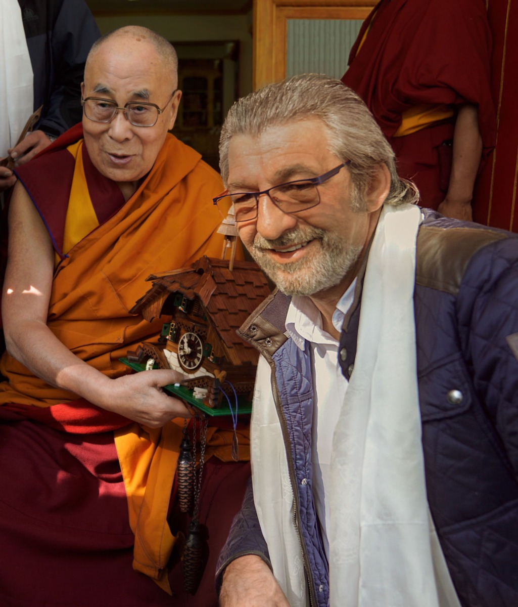 Audienz beim Dalai Lama: Otmar Knoll mit dem geistlichen Oberhaupt der Tibeter.