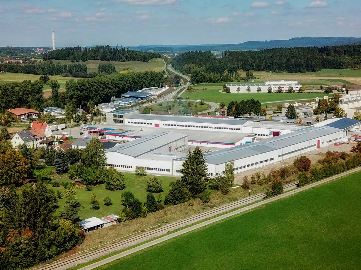Whirlpools World One und die Whirlcare-Produktionsstätte in Deißlingen-Lauffen.